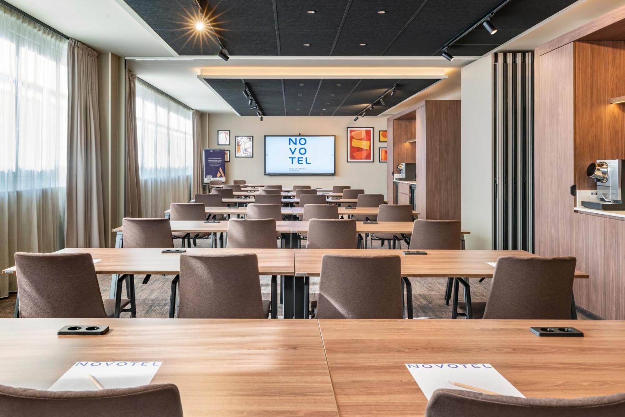 Novotel Paris La Defense Nanterre Bagian luar foto